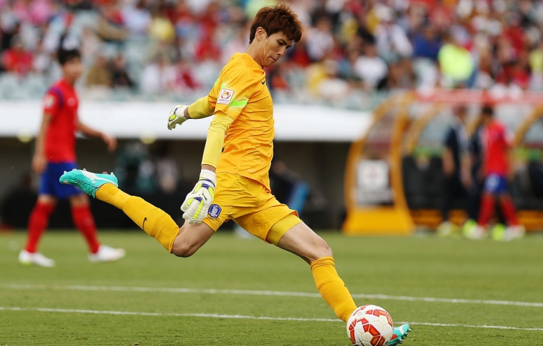 VIDEO: Đẳng cấp của Kim Jin Hyeon - đối thủ của Văn Lâm tại Cerezo Osaka