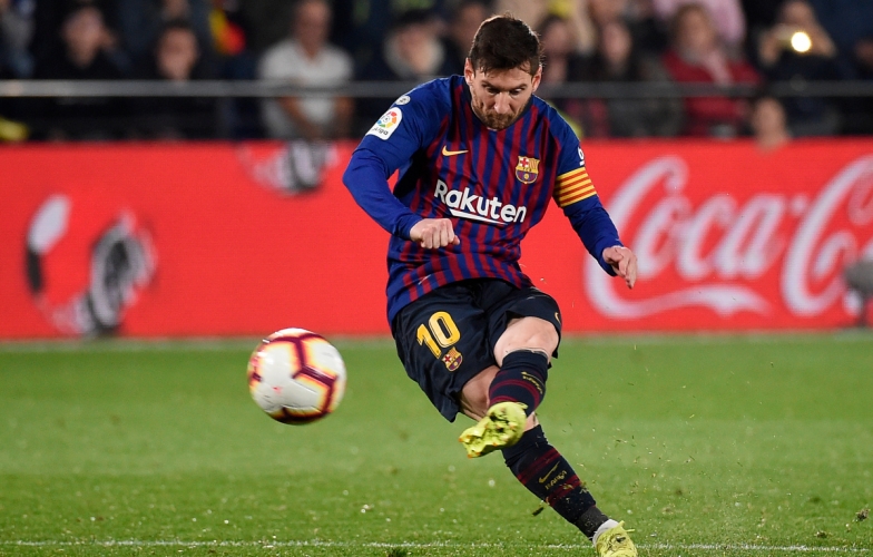 Cầu thủ đá phạt hay nhất mọi thời đại: Messi vượt xa Beckham, Juninho