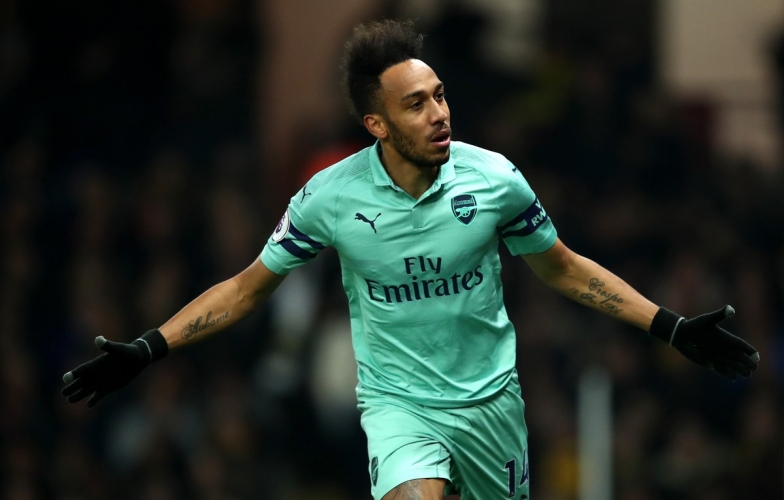 Aubameyang tự tin đánh bại Aguero và Salah