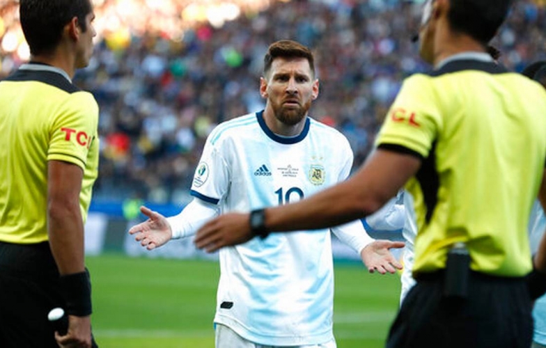 Tránh án phạt nặng, Messi xin lỗi sau tai tiếng ở Copa America