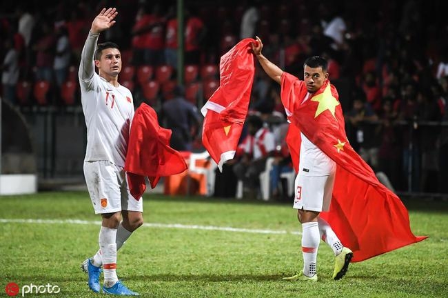 Báo Trung Quốc: 'Nhập tịch thật tuyệt vời, chúng ta sẽ đến Qatar 2022'