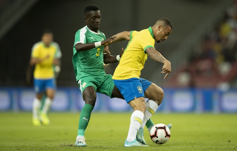 Neymar đá chính, Brazil không thể thắng Senegal trên đất Singapore