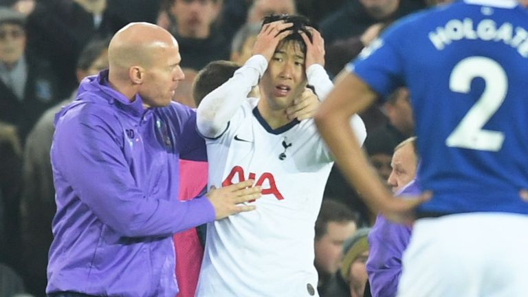 Tottenham yêu cầu xóa thẻ đỏ của Son Heung-min