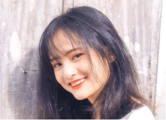 Vẻ đẹp 'say đắm lòng người' của nữ streamer Heavy Alice