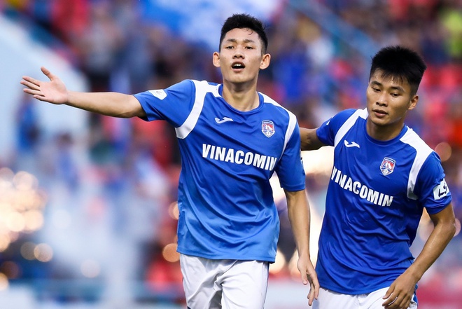 TQN chống chọi với V-League ra sao khi vắng trụ cột? 