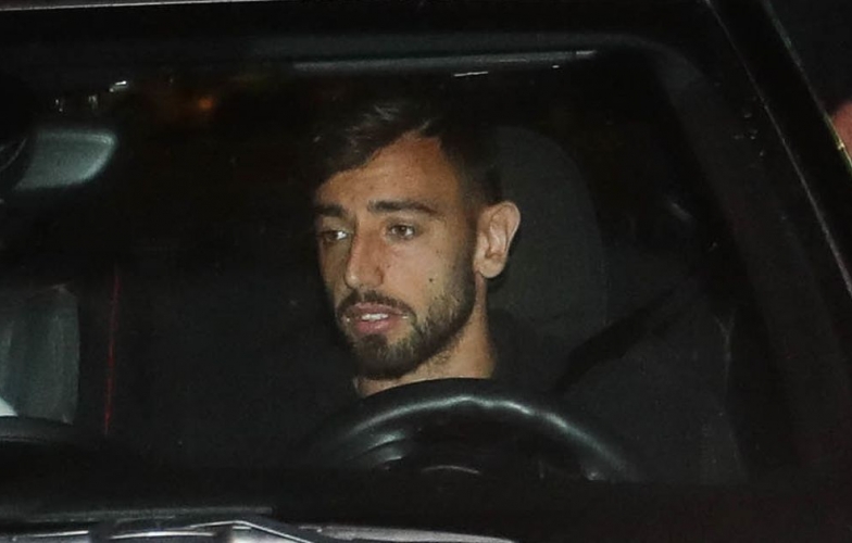 NÓNG: Bruno Fernandes kiểm tra y tế tại MU