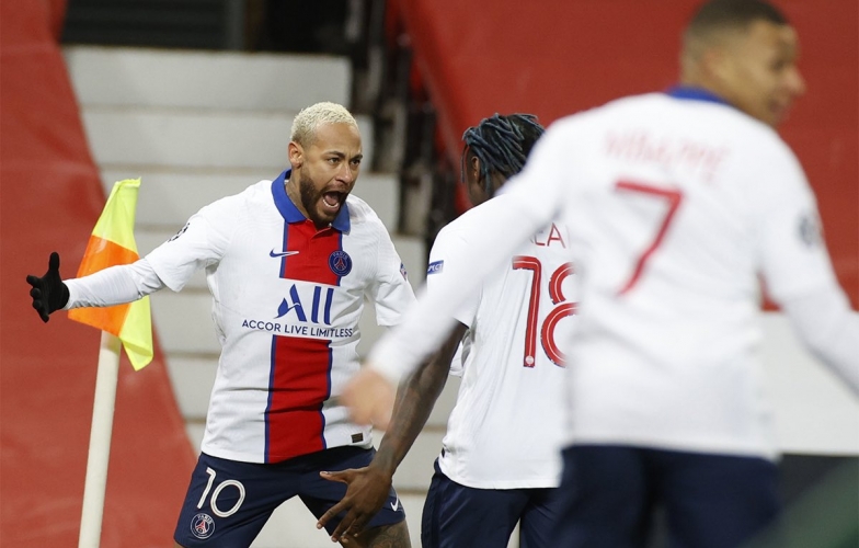 Neymar thăng hoa, PSG đại thắng MU