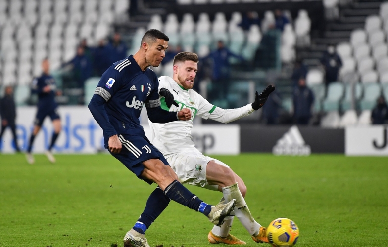 Ronaldo nói gì trong ngày sánh vai Josef Bican?