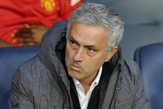HLV Mourinho bất ngờ theo dõi 'hàng thải' của Pep Guardiola
