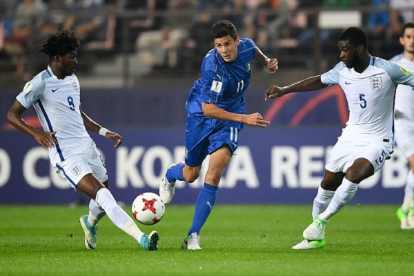 Ngược dòng trước Italia, U20 Anh xuất sắc có vé đá Chung kết
