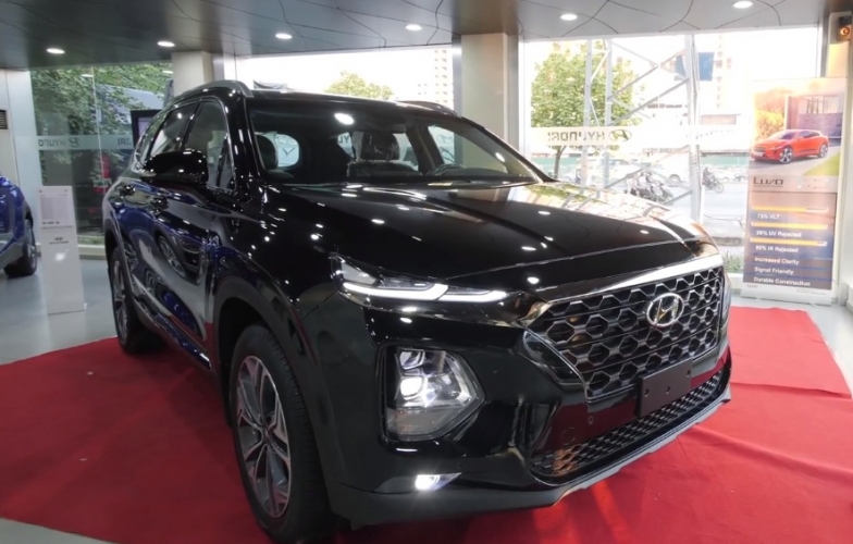 Hyundai Santa Fe 2019 được báo giá trên 1,2 tỷ tại đại lý