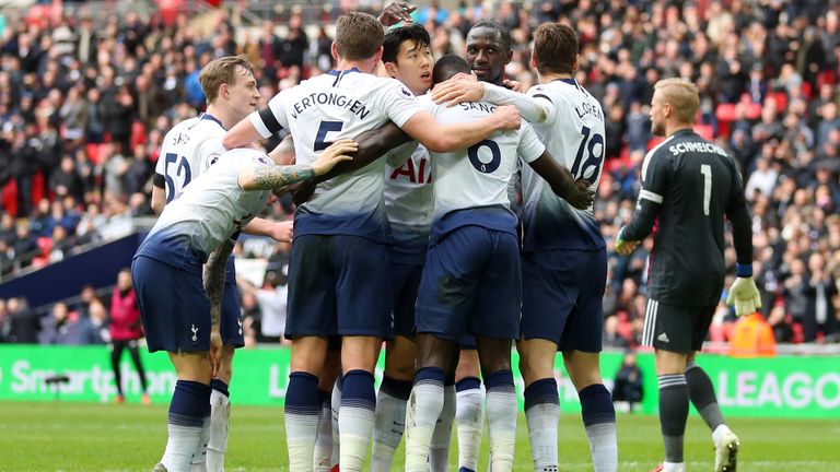 Son Heung-Min tỏa sáng, Tottenham giành trọn 3 điểm