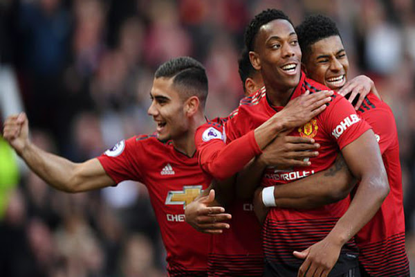 Thắng Watford, MU lập kỷ lục chưa từng có sau 24 năm