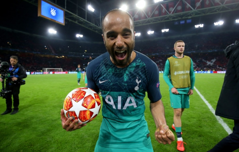 Lập hattrick nhấn chìm Ajax, người hùng Lucas Moura nói gì?