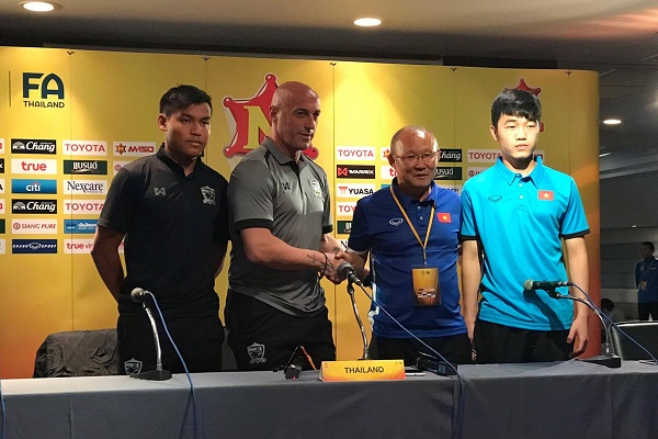 HLV Park Hang Seo tự tin đánh bại U23 Thái Lan 