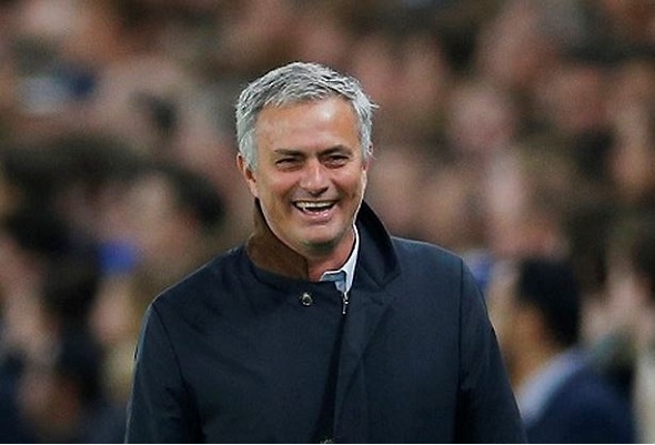 Chính thức: Man Utd kí hợp đồng với sao người Pháp