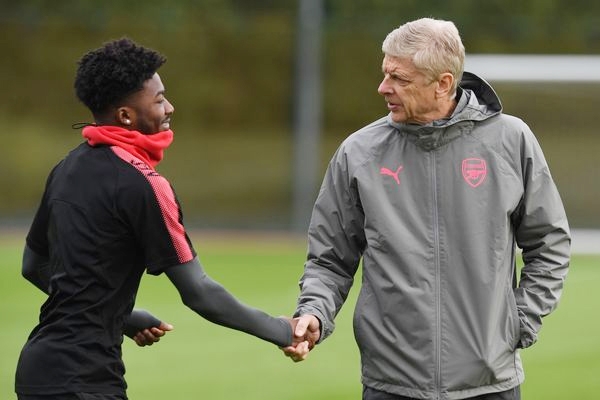 Chuyển nhượng 15/11: HLV Wenger tiết lộ tương lai gây sốc