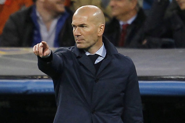 HLV Zidane chỉ nói 1 câu về CR7, tuyên bố Real xứng đáng đi tiếp