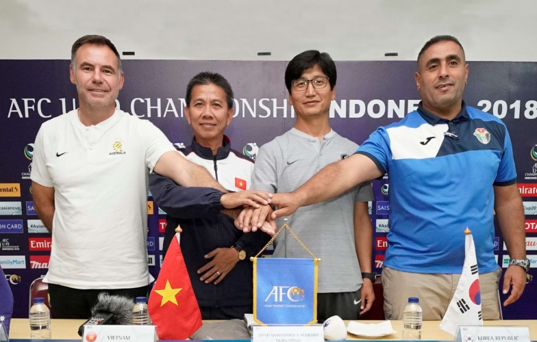 HLV Jordan sẵn sàng vượt qua Việt Nam ngày ra quân