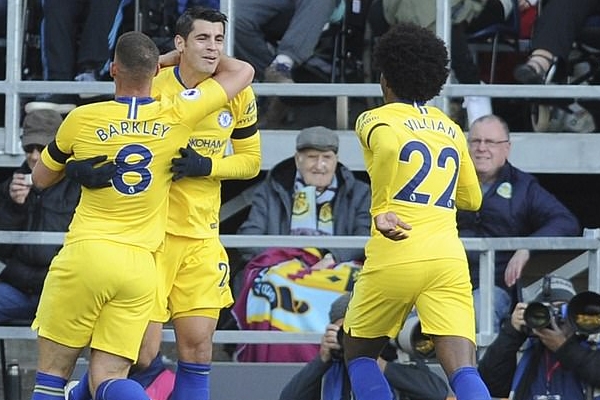 Chelsea dễ dàng đả bại Burnley với chiến thắng 4 sao
