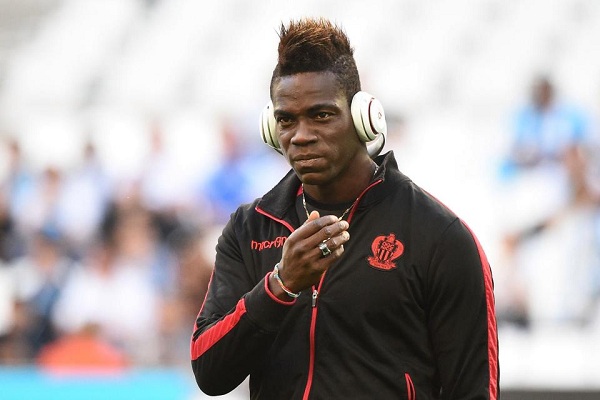 Balotelli tuyên bố đầu quân miễn phí cho CLB thành Manchester