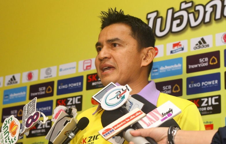 HLV Kiatisak từ chối trở lại 'cứu vớt' ĐT Thái Lan