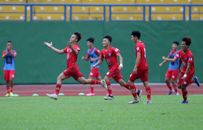 HLV Huỳnh Kesley và dấu mốc đặc biệt trong nghiệp cầm quân tại VCK U15 Quốc gia – Next Media 2020
