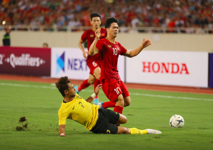 PV Thái Lan: 'Việt Nam bất lợi hơn vì phải làm khách trước Malaysia'