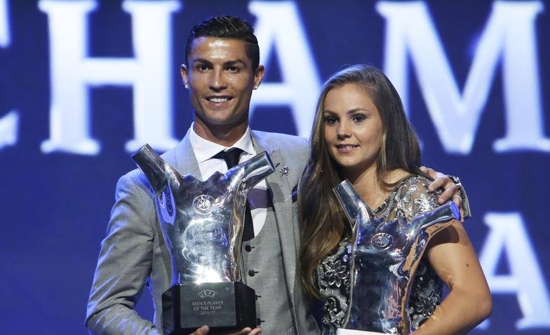 'Messi nữ' được vinh danh là cầu thủ nóng bỏng nhất thế giới