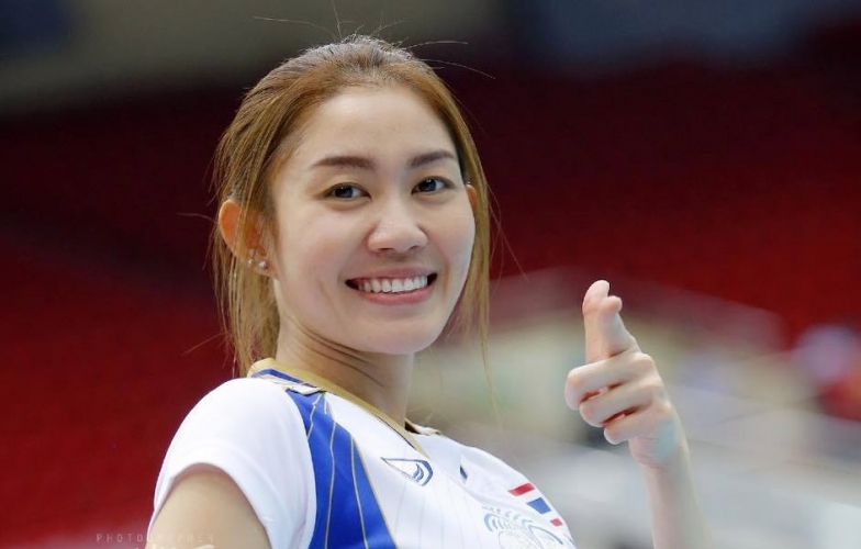 Ngắm nhan sắc của biểu tượng làng bóng chuyền Thái Lan