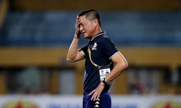 HLV Vũ Tiến Thành: 'Hà Nội FC có thể thay tướng sau vòng 3'