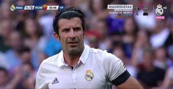 VIDEO: Luis Figo lập siêu phẩm (Real 4-0 Roma) (Huyền thoại)