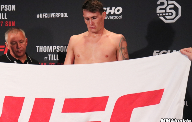 Darren Till lố cân, Main Event UFC FN 130 Liverpool vẫn diễn ra? 
