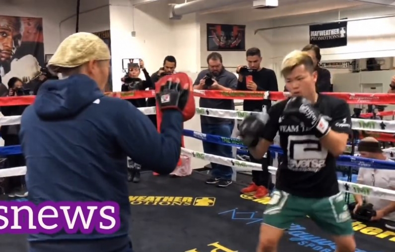 VIDEO Tenshin Nasukawa thể hiện trình độ tại ... sân nhà của Mayweather