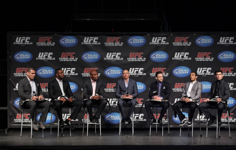 Cain Velasquez thất trận, lại một sự hi vọng gục ngã trong lòng khán giả