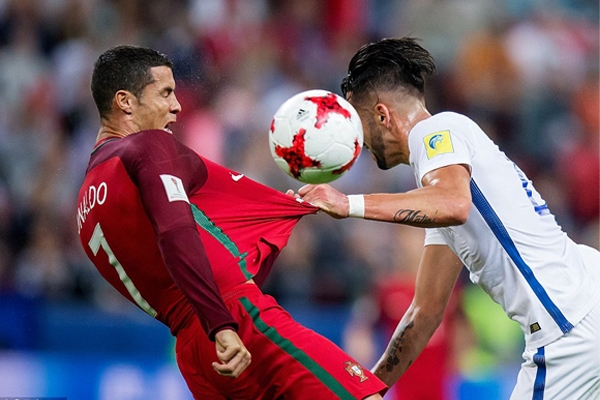 Chile vào CK Confed Cup sau loạt penalty thảm họa của BĐN