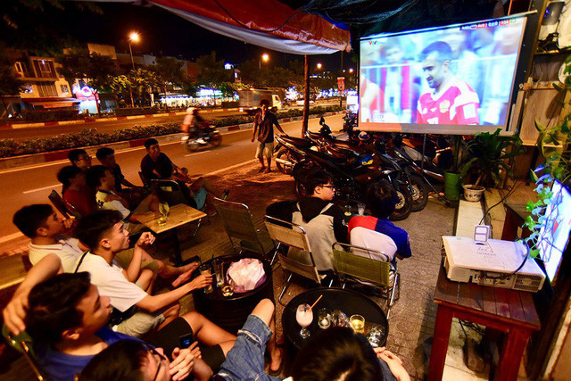 Giải pháp tuyệt vời xem World Cup khi mạng bị lag của những fan cuồng