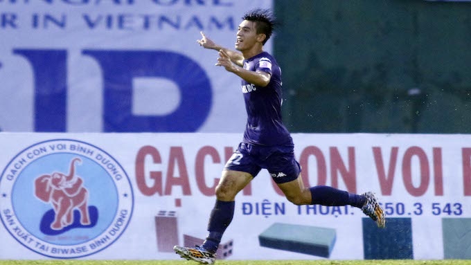Tiến Linh lại tỏa sáng, B.Bình Dương chia điểm với Than Quảng Ninh