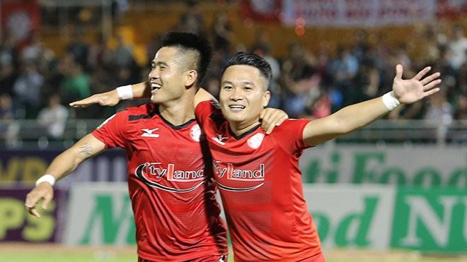 Trực tiếp TP HCM vs Thanh Hóa, 17h00 ngày 2/10: Chờ Phi Sơn trổ tài