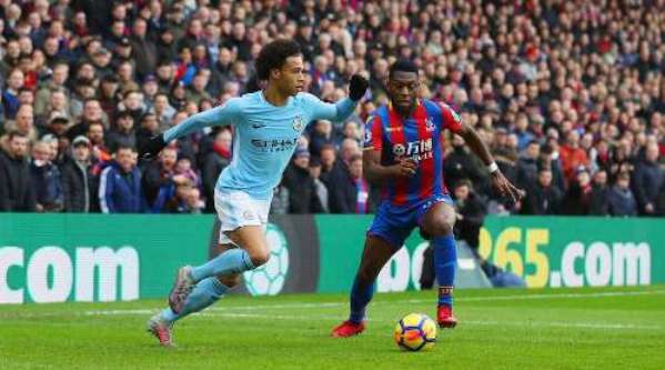 Fosu-Mensah, nhân tố MU tỏa sáng khiến Man City dứt mạch toàn thắng