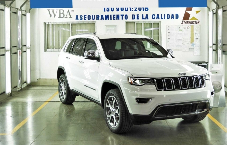 Jeep Grand Cherokee bọc thép, có thể chống chịu hầu hết súng ngắn