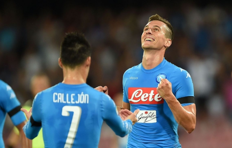 VIDEO: Sao Serie A tái hiện pha bóng thần thánh của Bergkamp