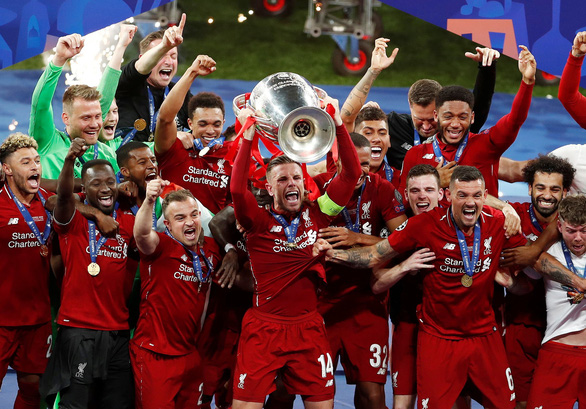 UEFA đổi luật, các đội bóng dự Champions League 'trúng lớn'