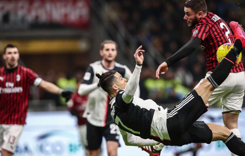 VAR gây tranh cãi trong bàn thắng phút cuối của Ronaldo