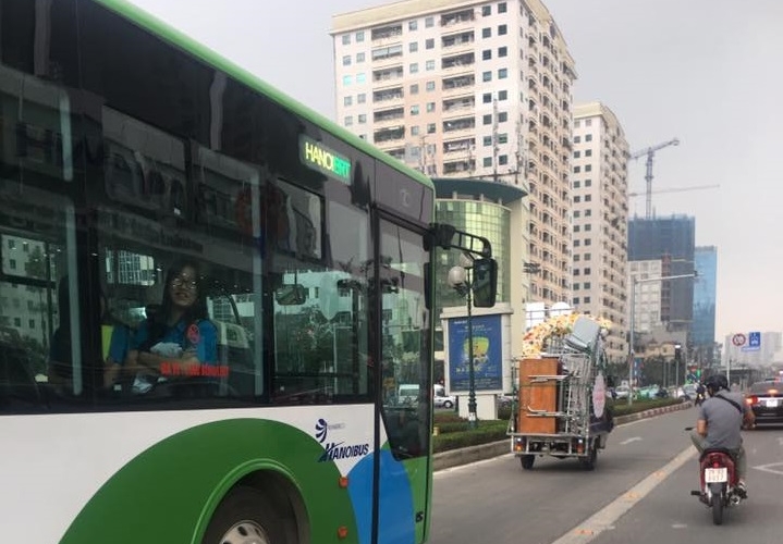 Hà Nội: Đã lắp camera để phạt nguội xe đi vào làn buýt nhanh BRT