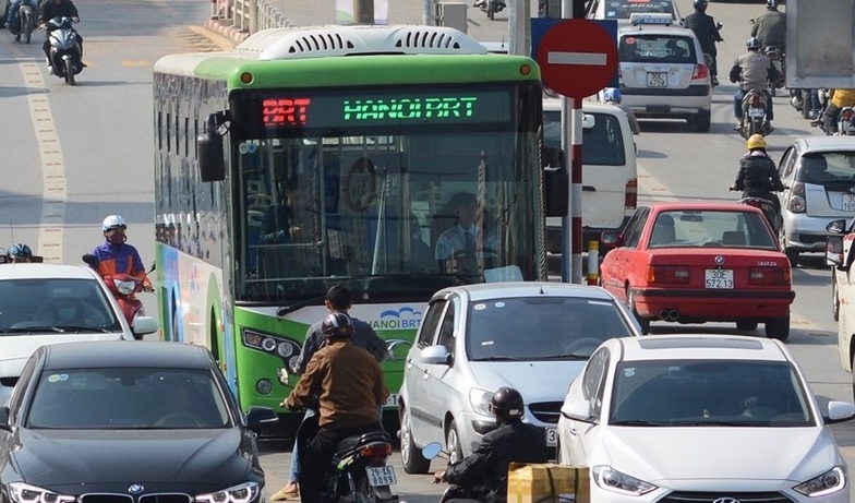 Hà Nội miễn phí buýt nhanh đến sau Tết, sau đó sẽ xử phạt 'nghiêm' xe lấn làn