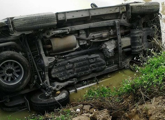'Thánh lật' Fortuner 'lội ao tắm bùn' ngày mùng 4 Tết