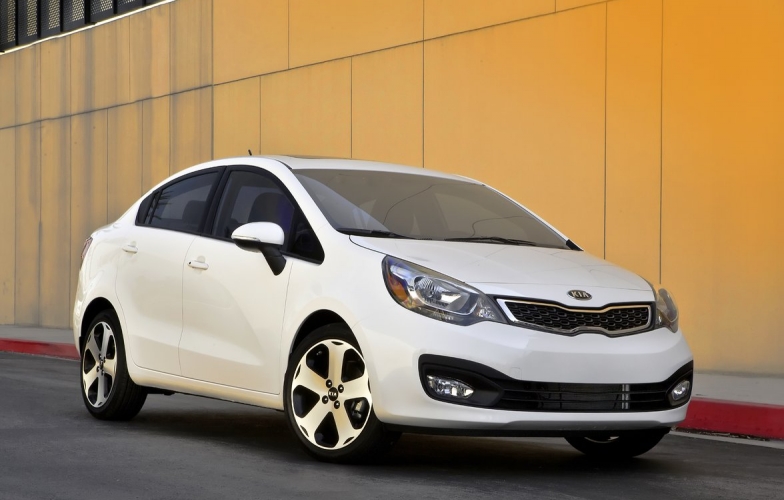 Những chiếc ô tô cũ giá rẻ của Kia nên mua tại Việt Nam