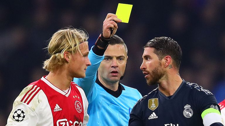 Sergio Ramos nhận án phạt nặng vì cố ý nhận thẻ vàng