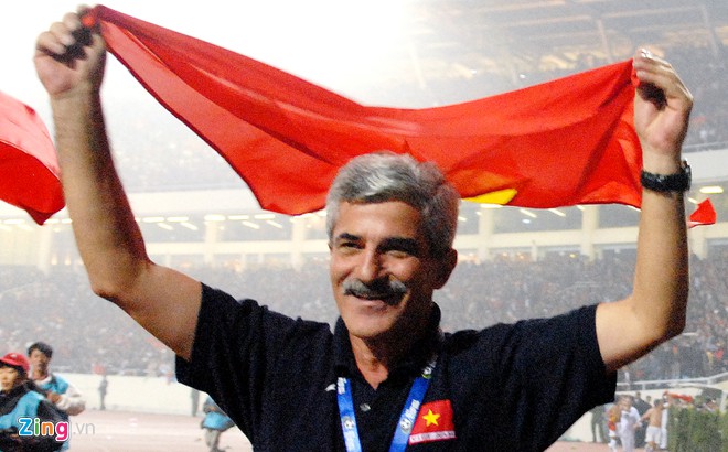 HLV Calisto gọi U22 Việt Nam vô địch SEA Games là 'thế hệ vàng'